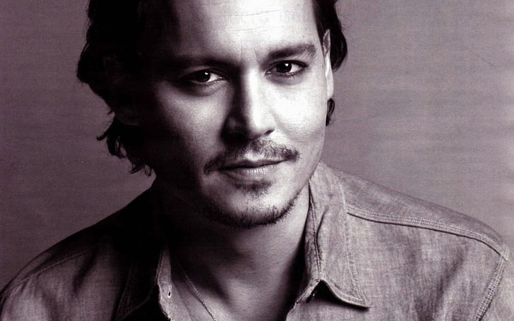 Johnny Depp, Celebrities, Man, Mature, Black Eyes, Smiling, Simple, HD wallpaper