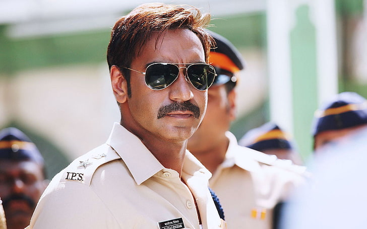 Ajay Devgan In Singham Returns 2014, men's black lens Aviator-style sunglasses with black frames