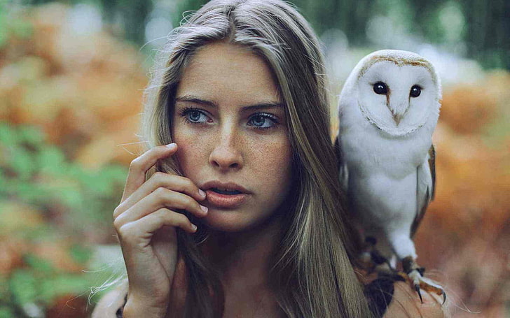 women, animals, owl, blonde, face, blue eyes, Camille Rochette
