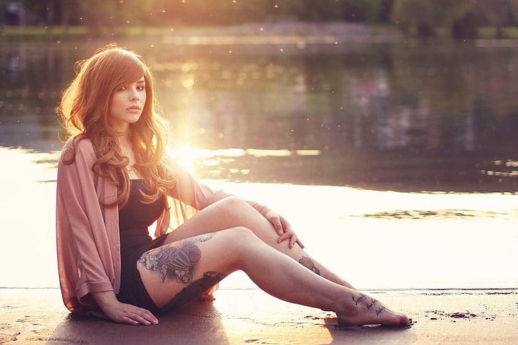 tattoo, women, model, looking at viewer, sunlight, sand, legs