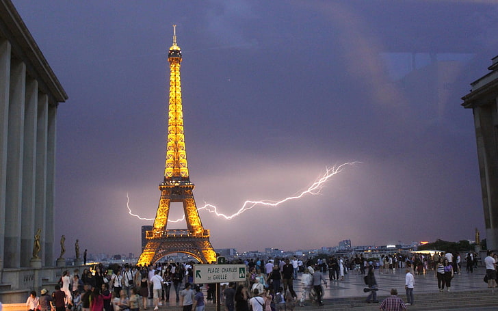 Eiffel Tower, Paris, storm, building, lightning, architecture, HD wallpaper