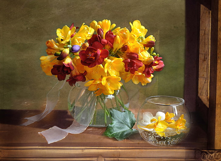 yellow and red petaled flower centerpiece, summer, flowers, bouquet