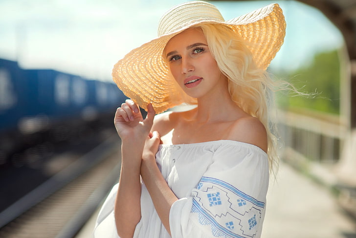 women, blonde, hat, portrait, railway, train, depth of field