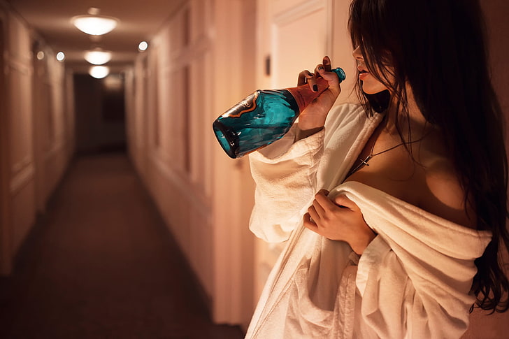 women's white bathrobe, girl, stay, bottle, the hotel, Elvira, HD wallpaper