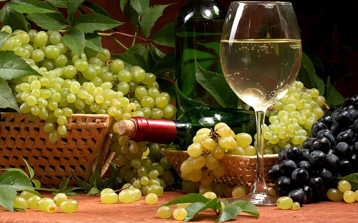 wine glass and bunch of grape fruits, drink, grapes, alcohol