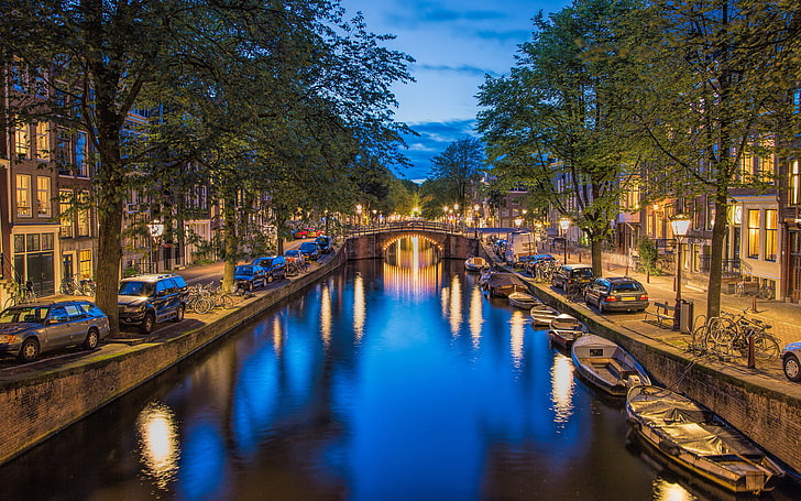 Amsterdam At Night View Channel Bridge House Boats Street Lights Reflection Ultra Hd Desktop Wallpapers For Computers Laptop Tablet And Mobile Phones 3840×2400