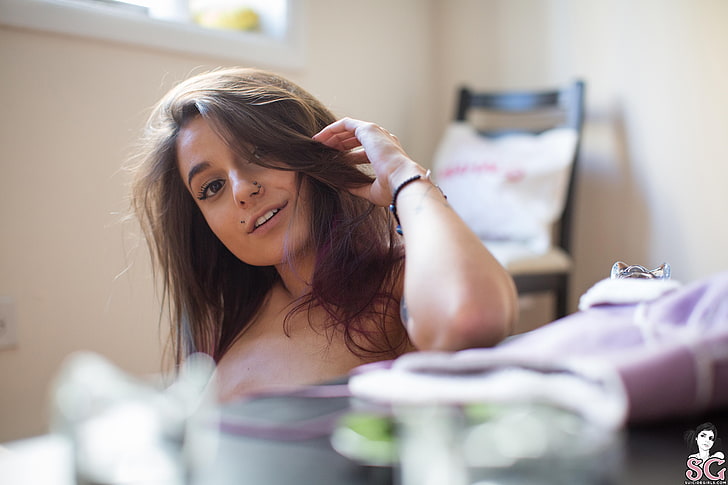 hands in hair, women, dyed hair, smiling, Catarina Suicide