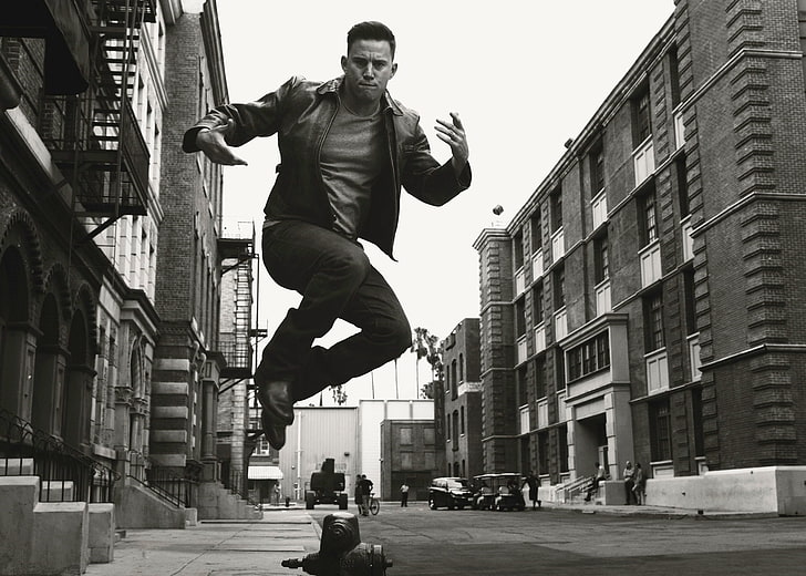 photo, jump, street, home, frame, actor, black and white, Channing Tatum, HD wallpaper