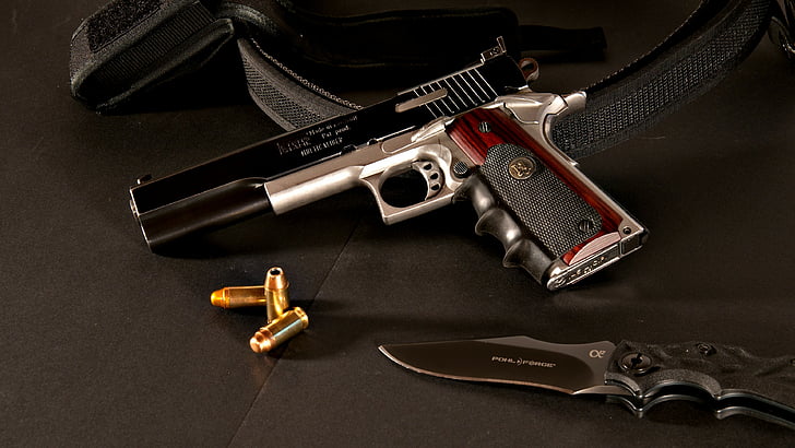 gray and black semi-automatic pistol near gray pocket knife, Peters Stahl, HD wallpaper
