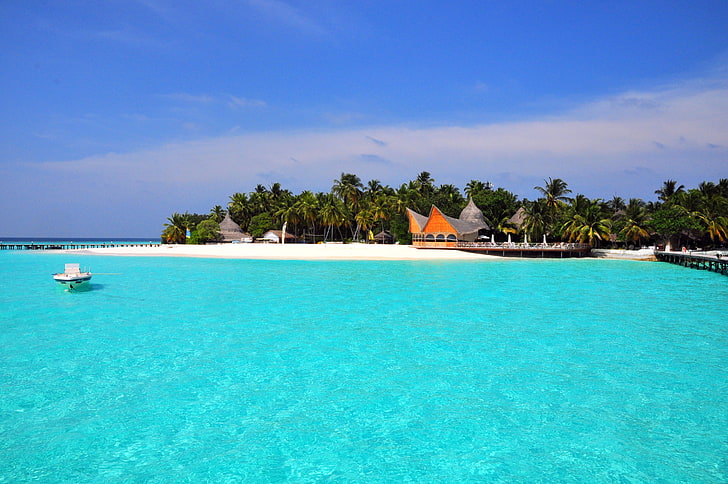 seashore and canoe boats, maldives, tropical, beach, island, vacations, HD wallpaper