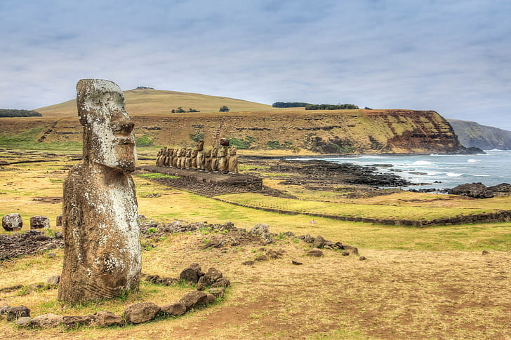 Chile, Easter Island, Rapa Nui Moai statue, sky, rocks, Sea