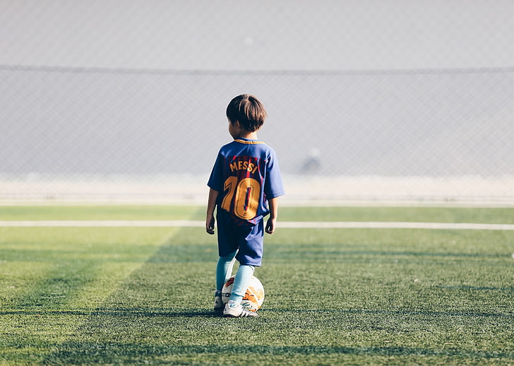 boy's blue and orange 10 Lionel Messi jersey top, child, football player, HD wallpaper