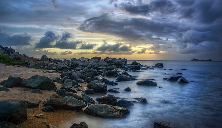 photography of rocks near sea under sky, com, Caribbean  west indies