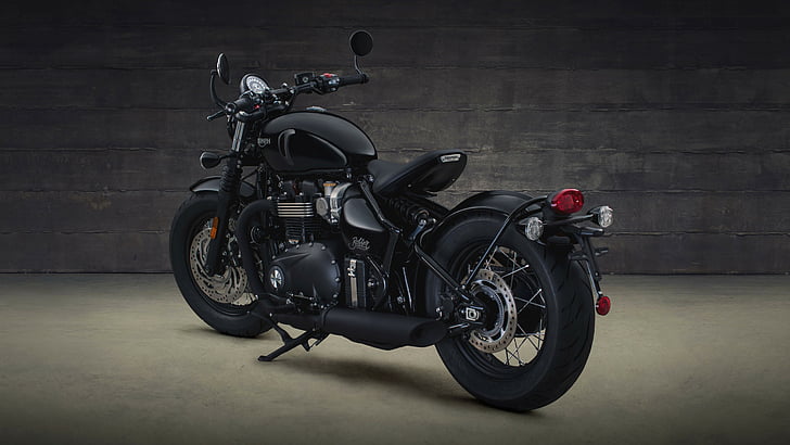 black standard motorcycle, Triumph Bonneville Bobber, 2018 Bikes, HD wallpaper