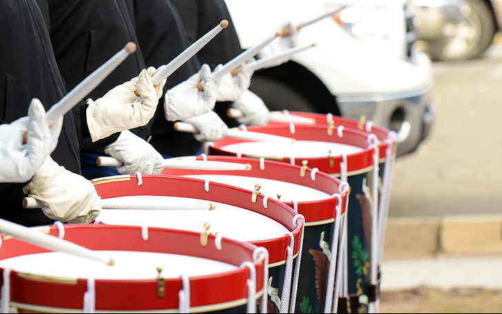 red and white musical drums, percussion instruments, drum sticks, HD wallpaper