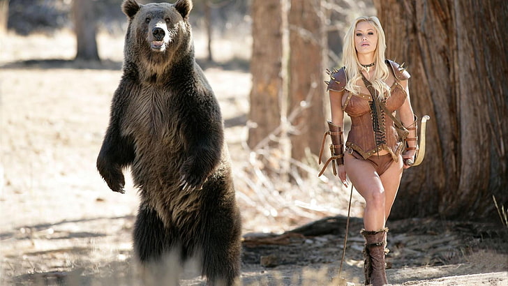 grizzly bear and women's leather armor, fantasy, girls, bow, Archer, HD wallpaper