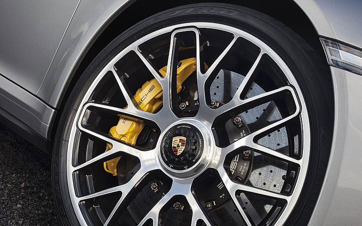 2014 Porsche 911 Turbo S Car HD Wallpaper 10, chrome-colored Porsche multispoke vehicle wheel in close-up photography