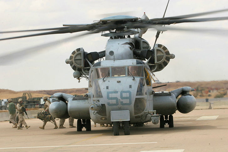 Military Helicopters, Sikorsky CH-53E Super Stallion