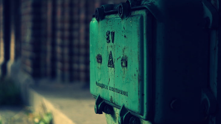 selective focus photography of teal metal framed equipment, green, HD wallpaper