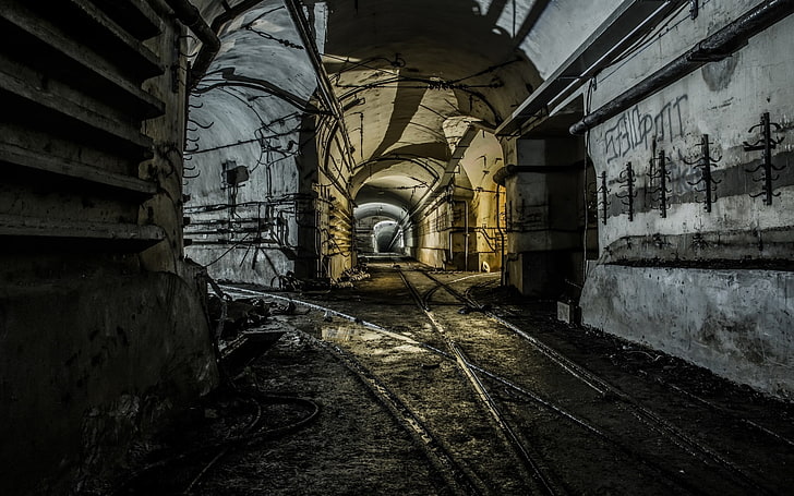 metro, Russia, underground, railway, gray, dirt, mud, tunnel