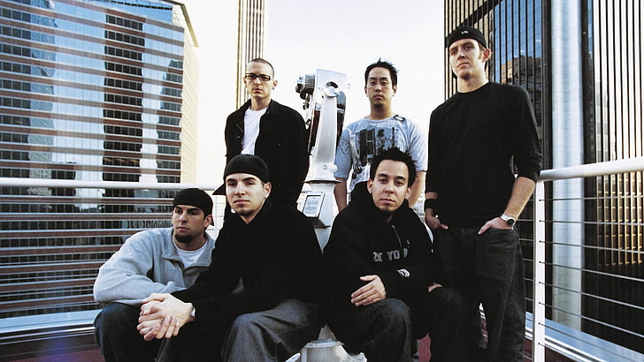 Linkin Park band, roof, city, houses, people, group Of People