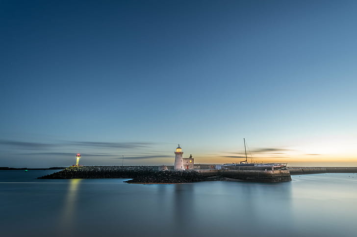 photography of lighthouse beside seashore during nighttime, howth, dublin, ireland, howth, dublin, ireland, HD wallpaper