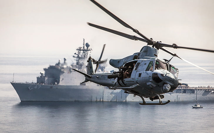 white helicopter, ship, USA, squad, multipurpose, 15th expeditionary