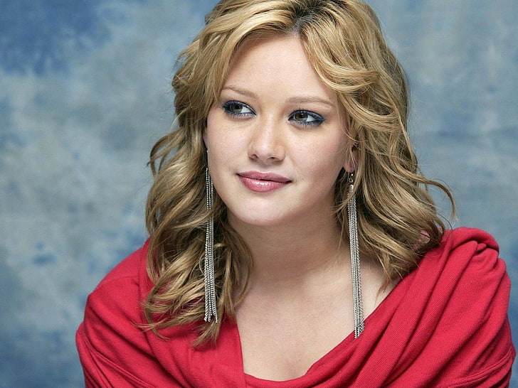 Hilary Duff Golden Blonde Hair, women's red cowl-neckline top, HD wallpaper