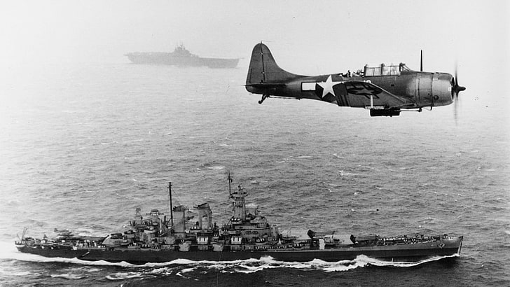 airplane flying near battleship grayscale photo, machine gun, HD wallpaper