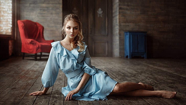woman wearing blue long-sleeved dress, Alice Tarasenko, Georgy Chernyadyev, HD wallpaper