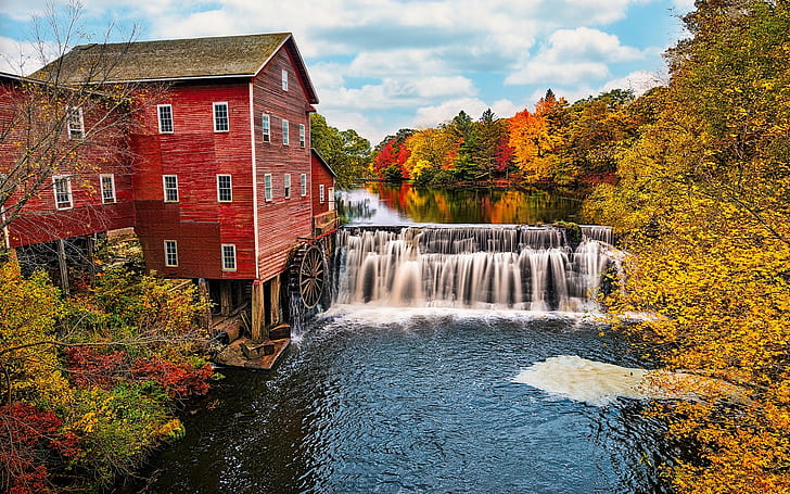 USA, Wisconsin, water mill, river, waterfalls, trees, autumn