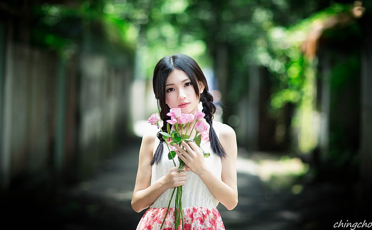 HD wallpaper: Cute Asian Girl, pink roses, Beautiful, Photography, Park,  Outdoors | Wallpaper Flare