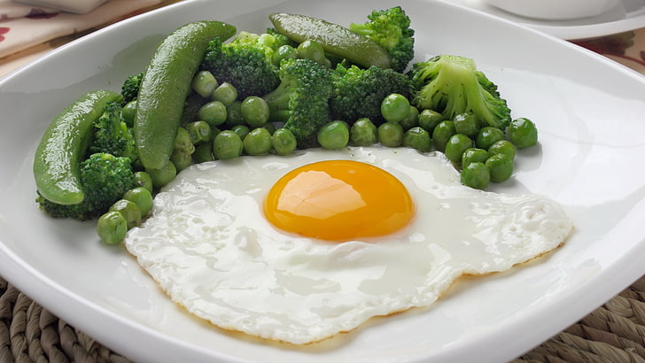 fried egg, fried eggs, breakfast, peas, broccoli, greens, yolk