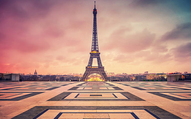 Eiffel Tower Vector Pink Images – Browse 2,035 Stock Photos, Vectors, and  Video | Adobe Stock