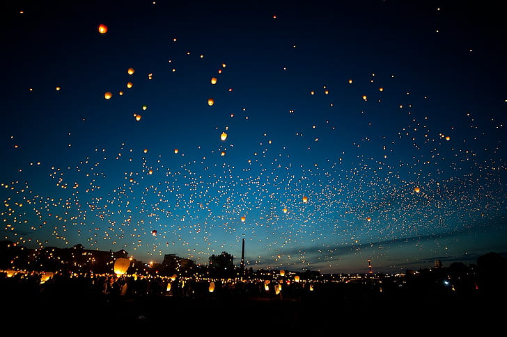 Lanterns In The Night: Blank Journal Sky Lanterns Glow In The Darkness Twinkle and Sparkle As They Float To The Stars Large Notebook, Diary Loi Krathong 