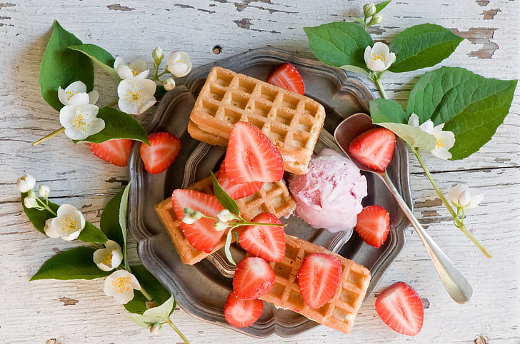 waffles and strawberries, food, food and drink, freshness, healthy eating, HD wallpaper
