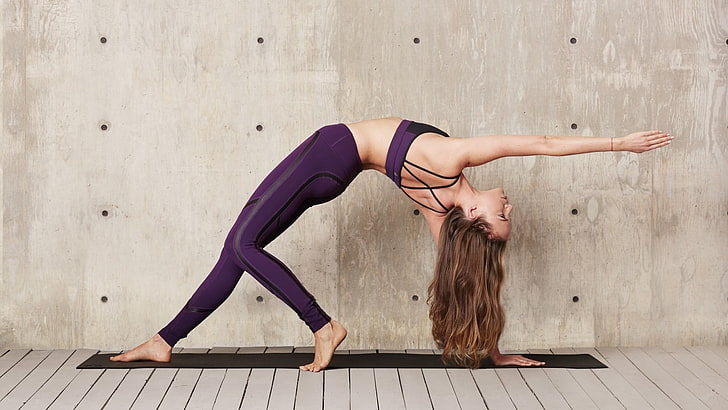 woman doing exercise, yoga, sport, long hair, women, model, barefoot, HD wallpaper