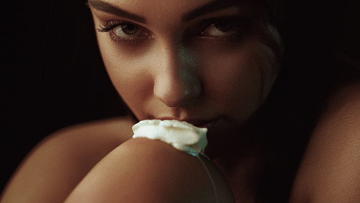 Maÿ Leyvraz, food, face, women, model, whipped cream, one person
