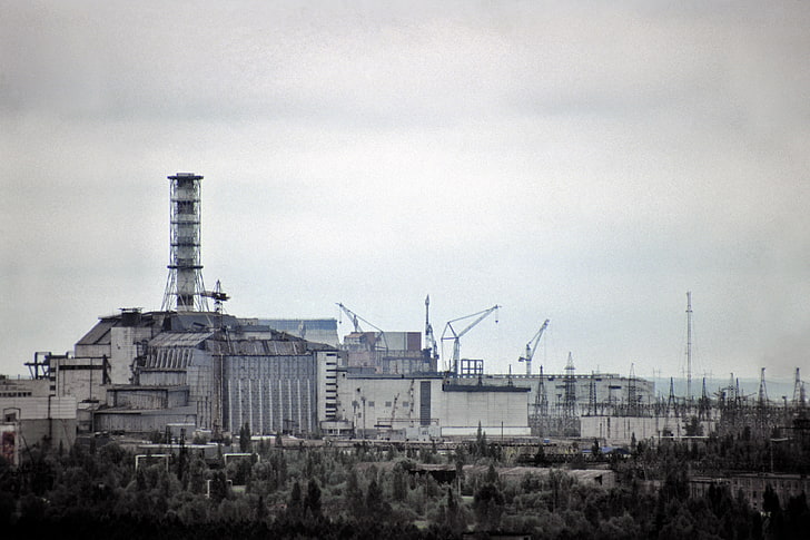 gray concrete building, Chernobyl, the sarcophagus, the reactor