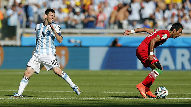 Lionel Messi-World Cup 2014 Final Argentina HD Wal.., men's white and blue striped jersey shirt