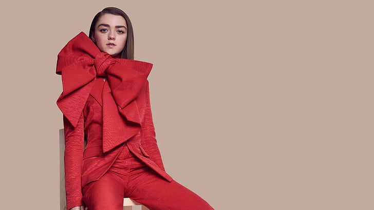 Maisie Williams In Red