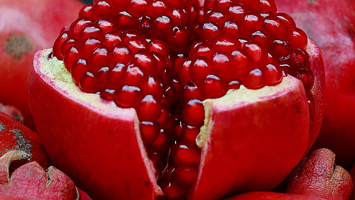 red Pomegrenate seeds, pomegranate, peel, food, useful, fruit, HD wallpaper