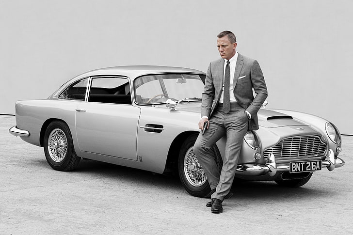 men's gray pants, James Bond, 007, Daniel Craig, Skyfall, Aston Martin DB5