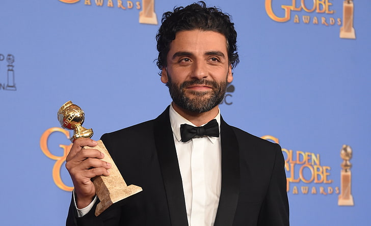 Oscar Isaac, award, golden globe award, one person, smiling, front view