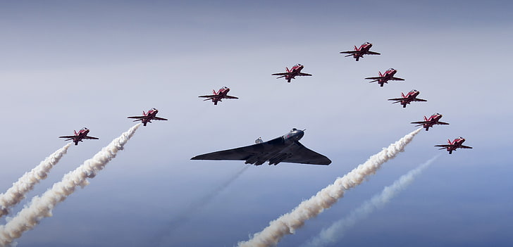 Vulcan bomber, Royal Air Force, Red Arrows, 4K, British