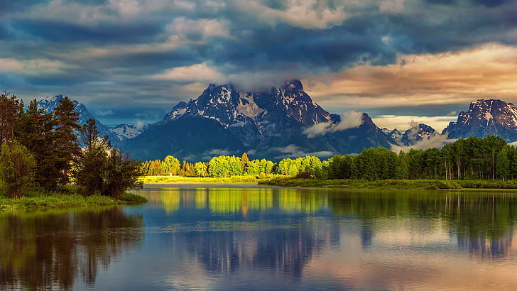 USA, Wyoming, Grand Teton National Park, mountains, water, forest, morning