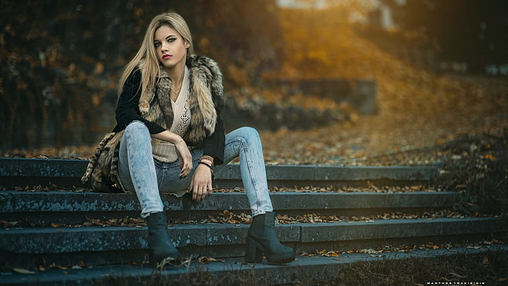 Manthos Tsakiridis, fall, stairs, sitting, blonde, women, model, HD wallpaper
