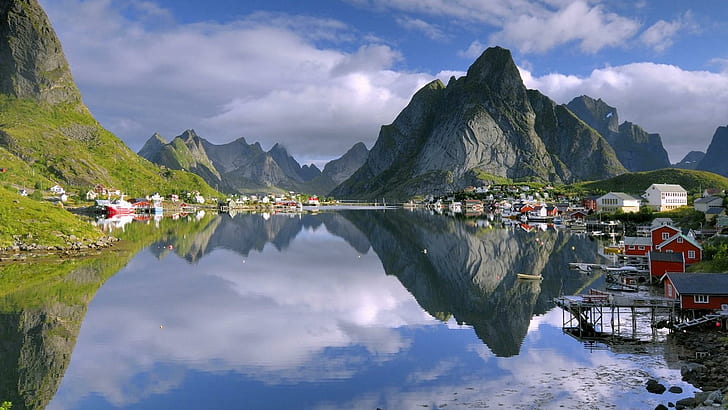 Reine Lofoten Norway, town, boats, mountains, harbor, nature and landscapes, HD wallpaper