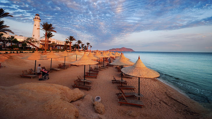 Sharm El Sheikh Tourist Town Between The Desert Of The Sinai Peninsula And The Red Sea In Egypt Sandy Beaches Clean Waters Coral Reefs Wallpaper Hd 2560×1440