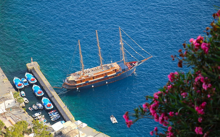 Oia, Santorini, Greece, Aegean Sea, yacht, boat, pier, sea, HD wallpaper